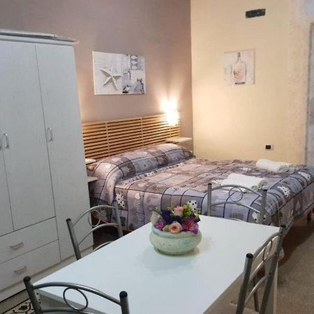House Bianca 9 Apartment เนเปิลส์ ภายนอก รูปภาพ
